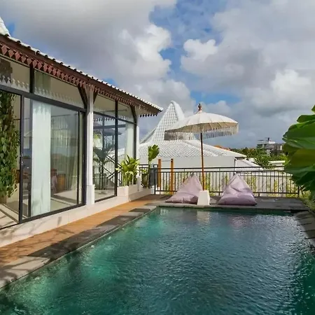 Villa Pasha - Spacious Canggu 4 Bedroom Pool Villa